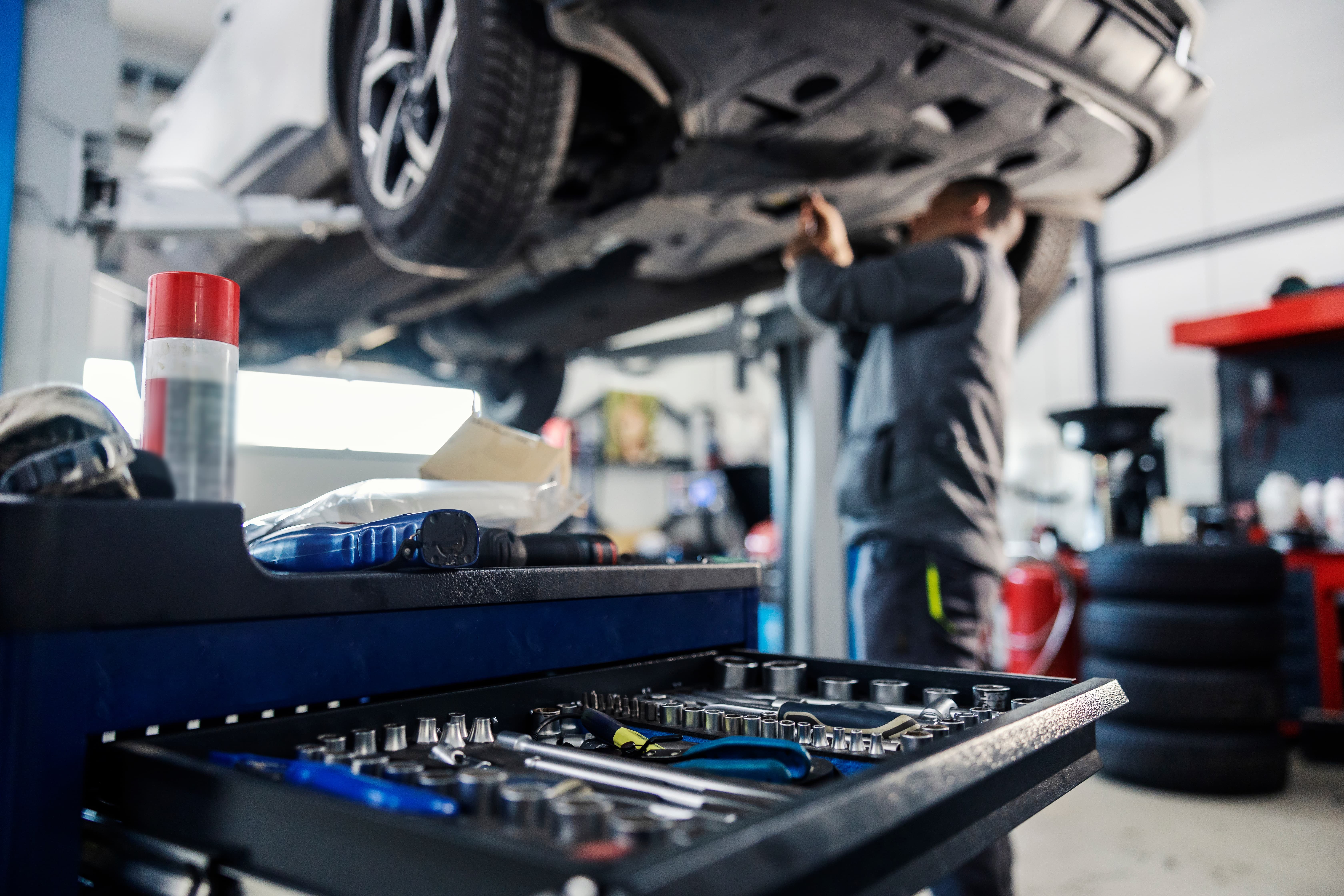 Photo d'un atelier de garage automobile